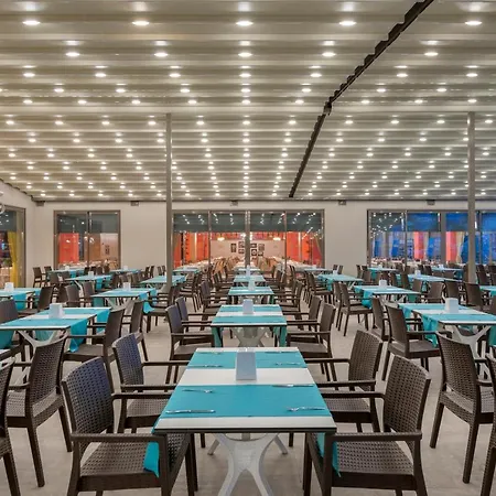 Hotel Crown Sunshine Ultra 5*